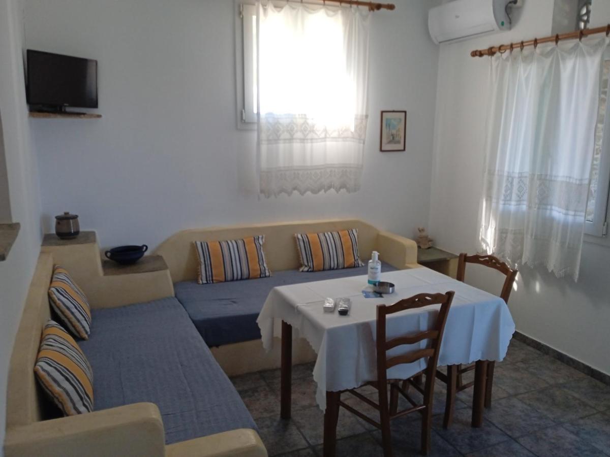 Aegean Sunset Apartment Kionia Bagian luar foto