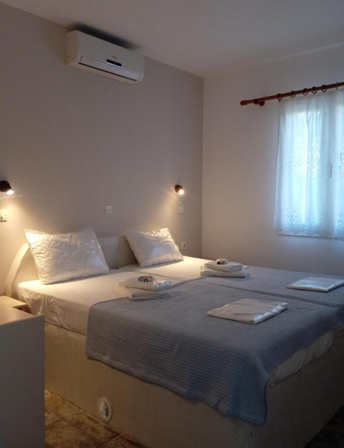 Aegean Sunset Apartment Kionia Bagian luar foto